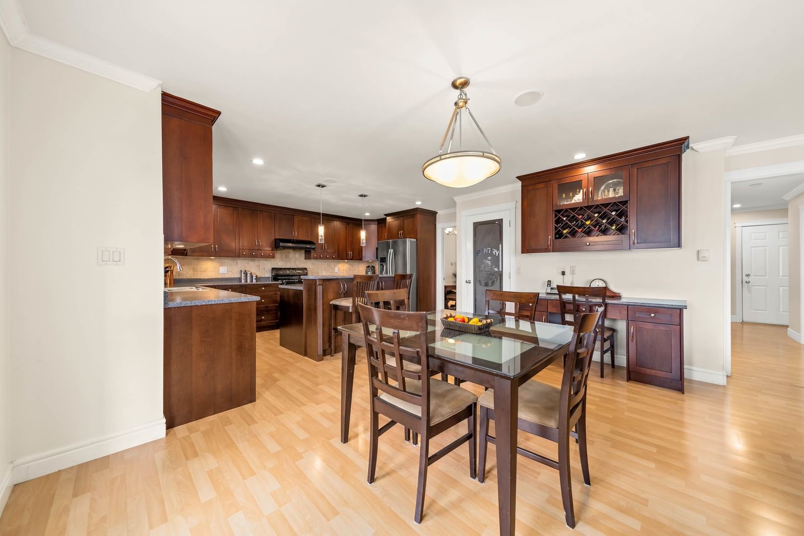 Listing Image 13