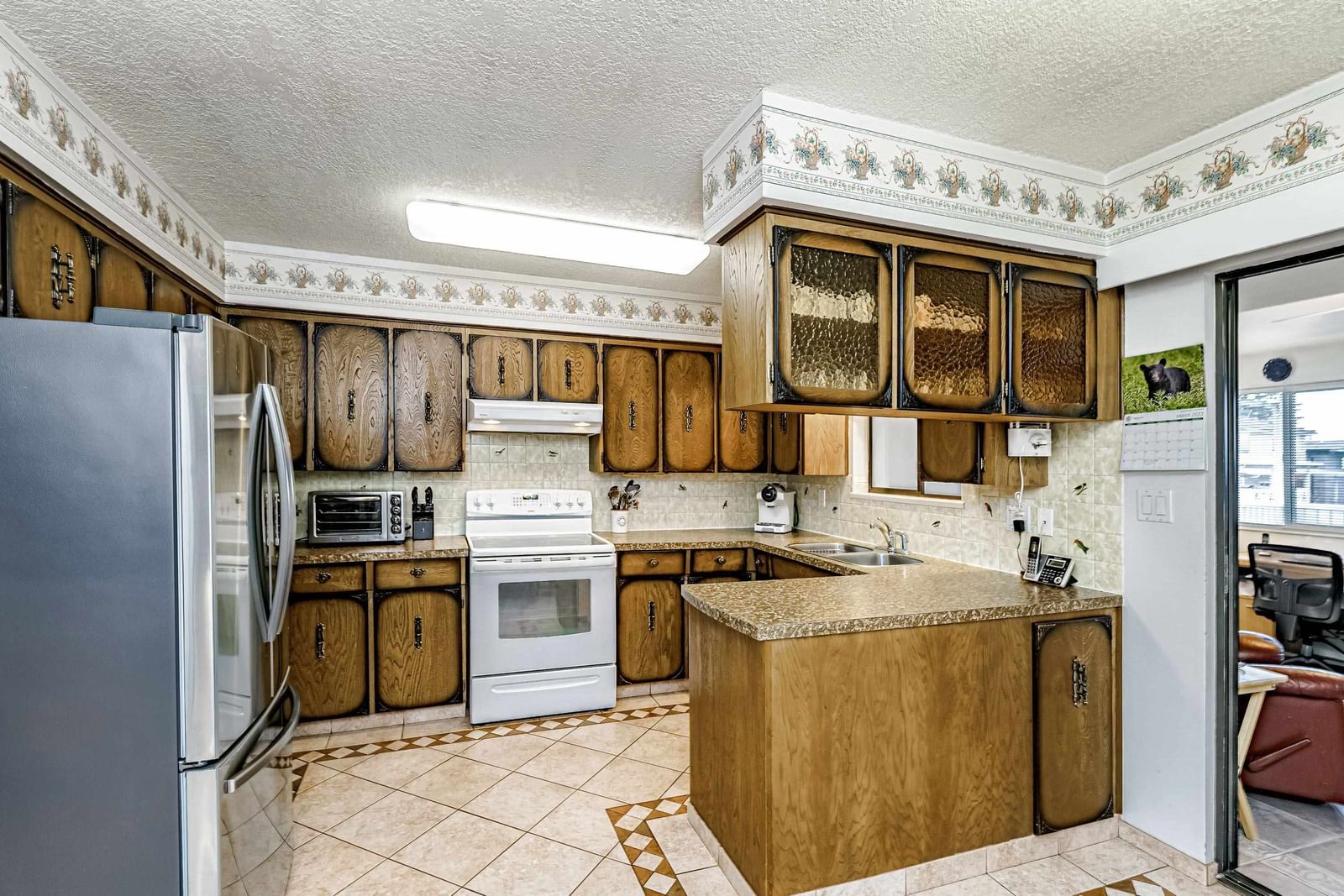 Listing Image 8