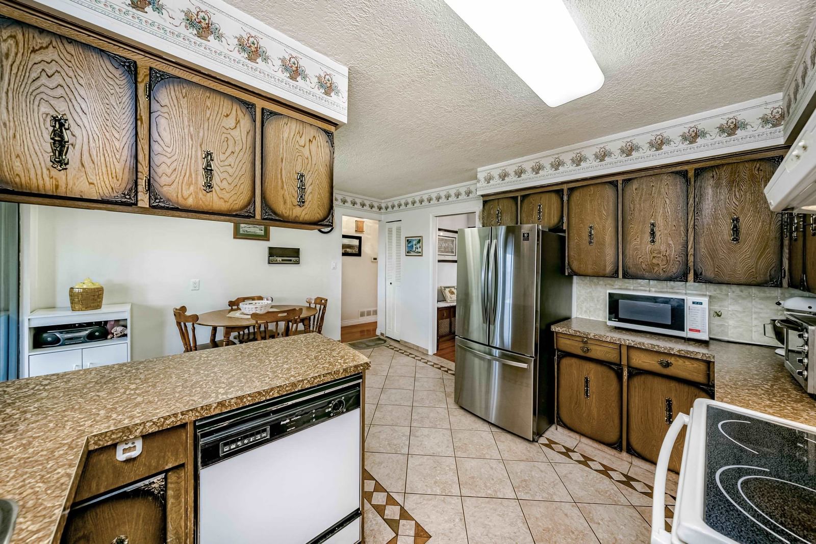 Listing Image 9