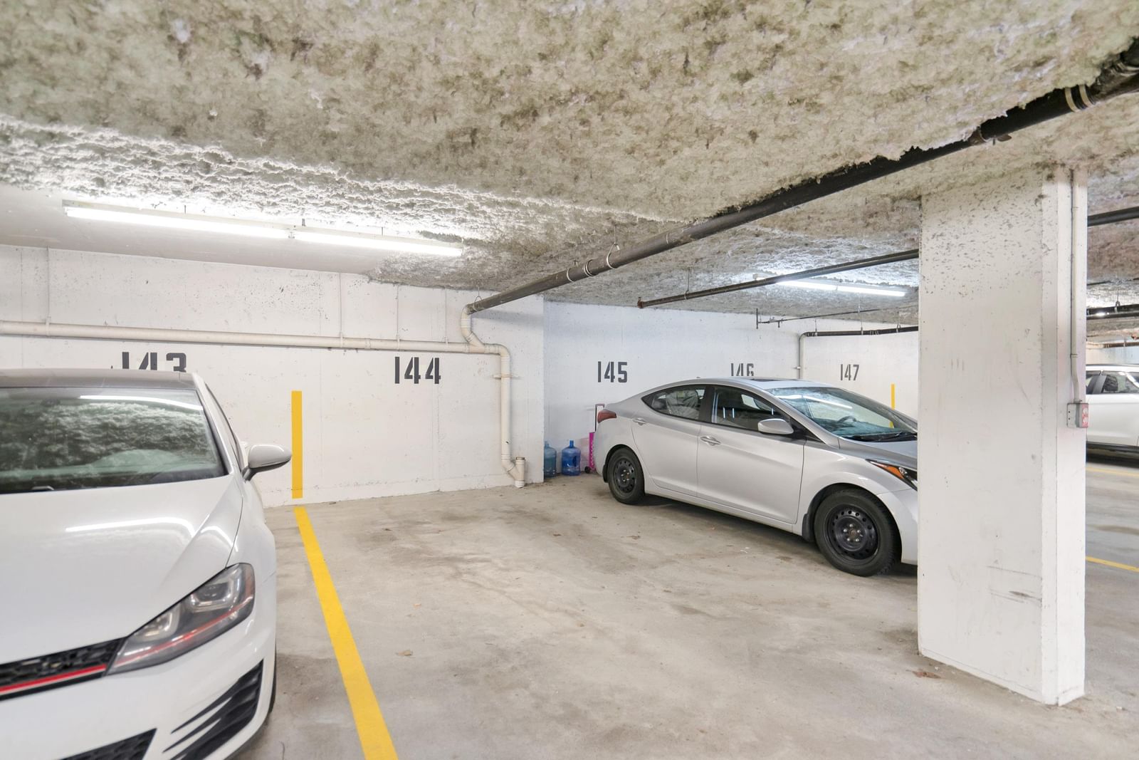 Listing Image 24