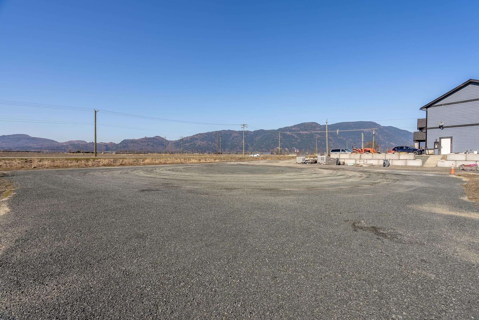 Listing Image 17
