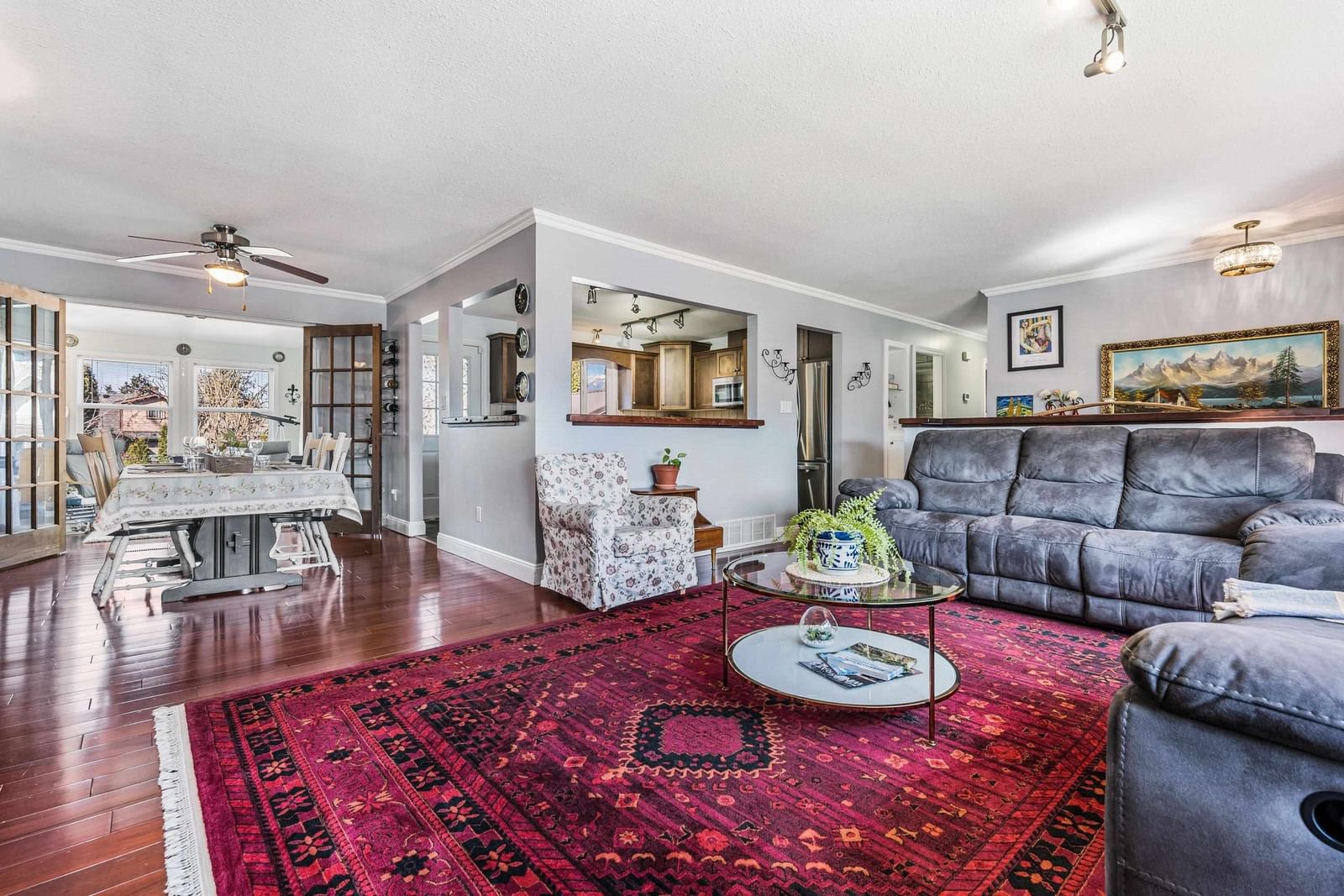 Listing Image 12