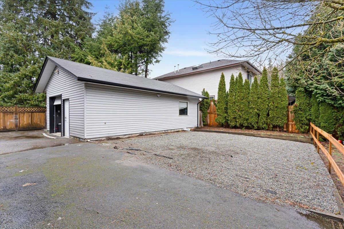 Listing Image 15