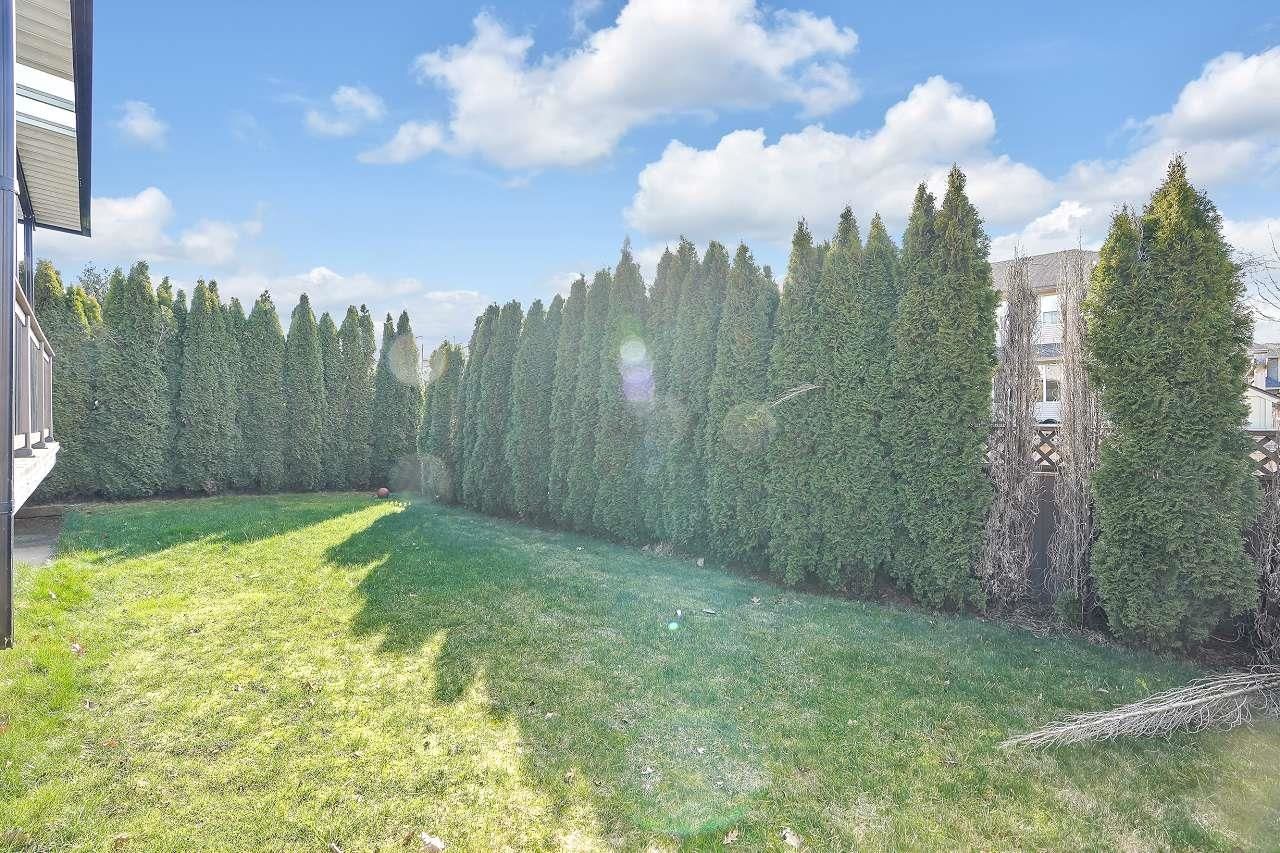 Listing Image 19