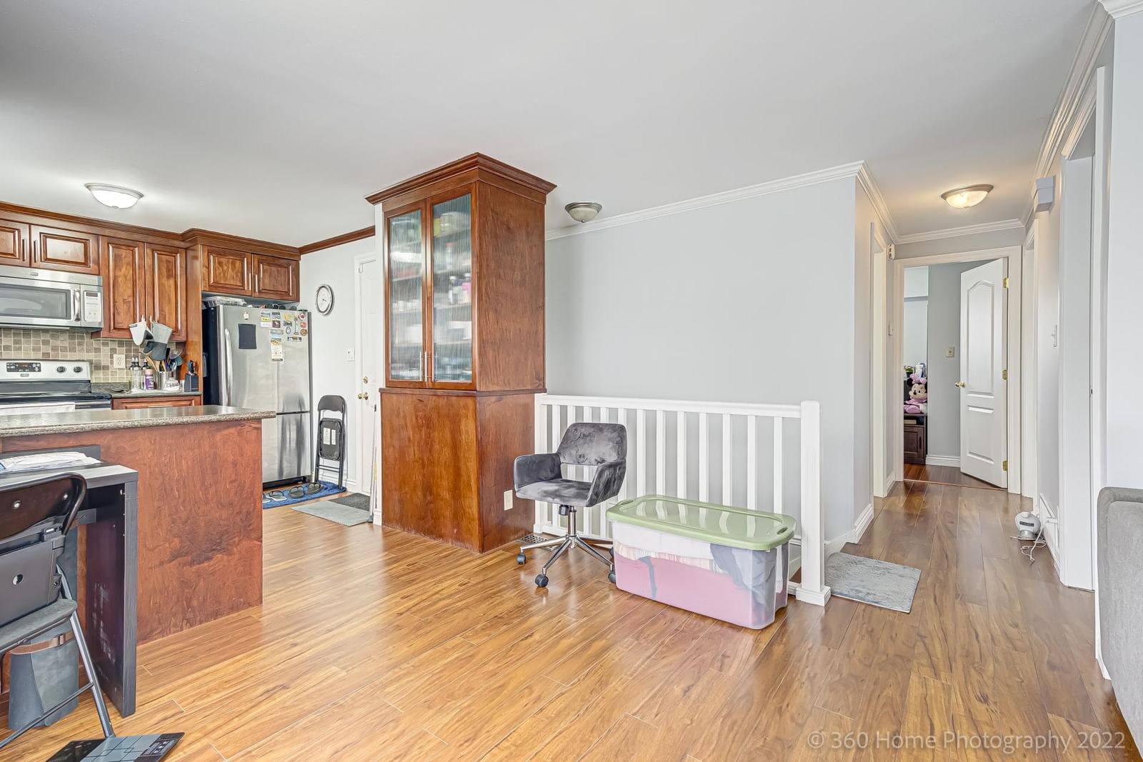 Listing Image 6