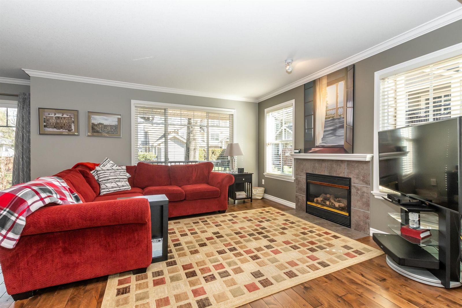 Listing Image 8