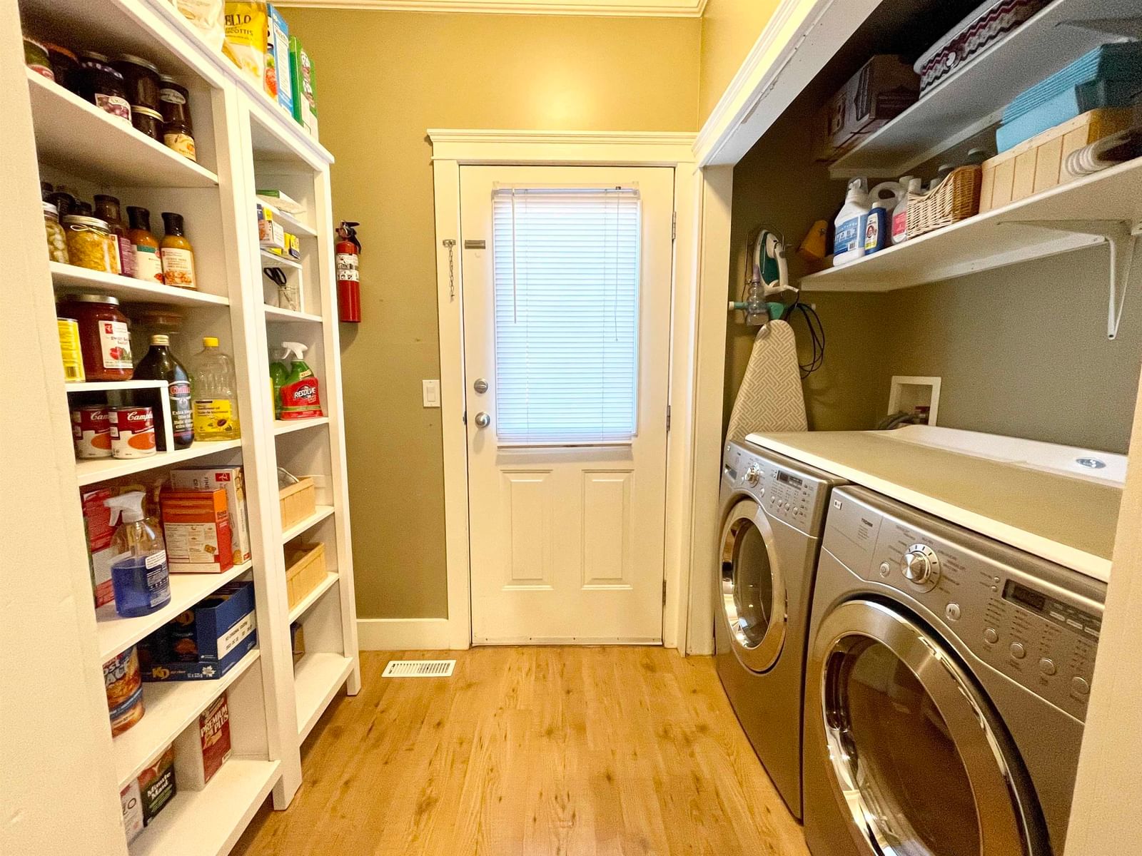 Listing Image 11