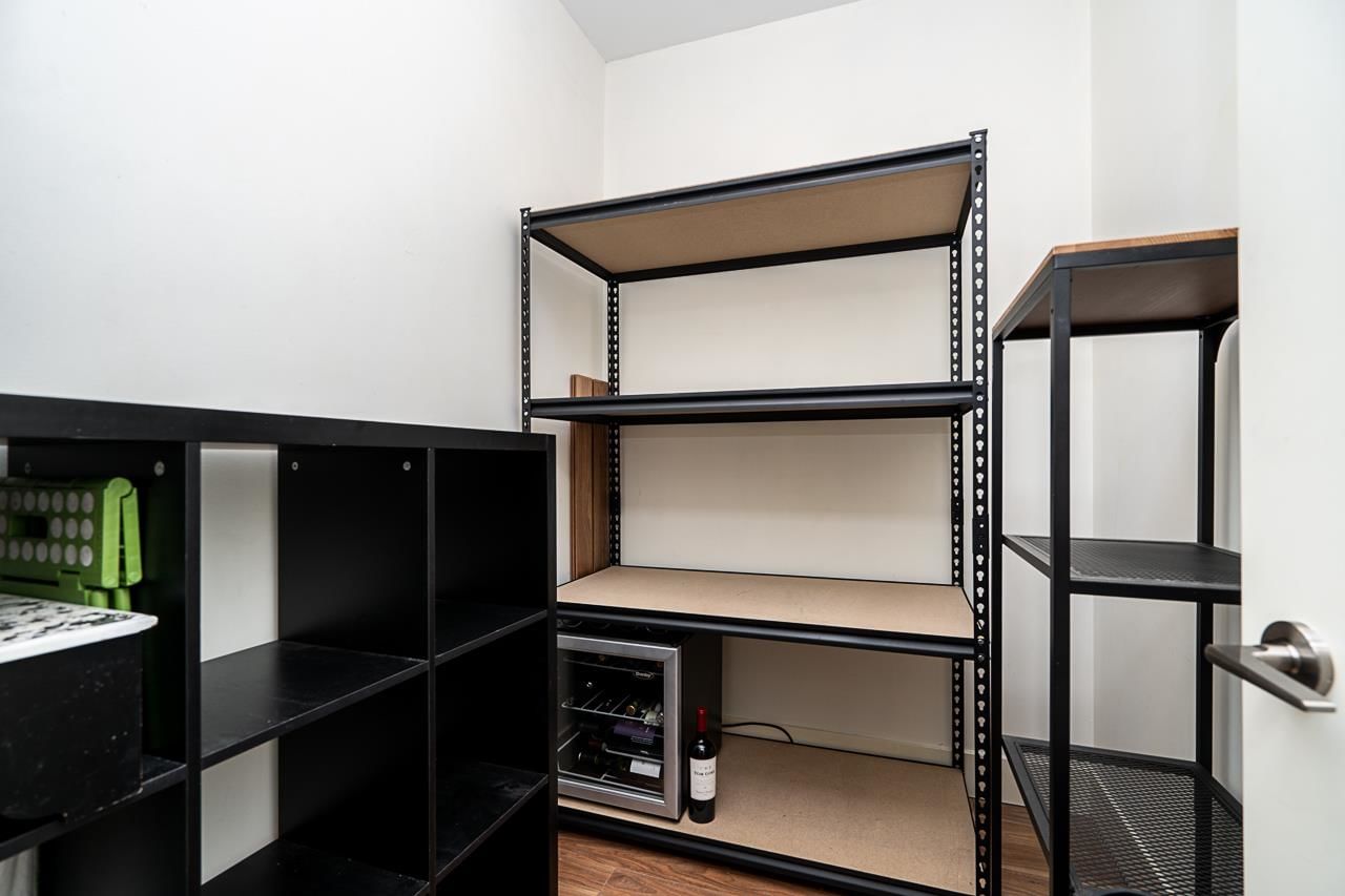 Listing Image 20