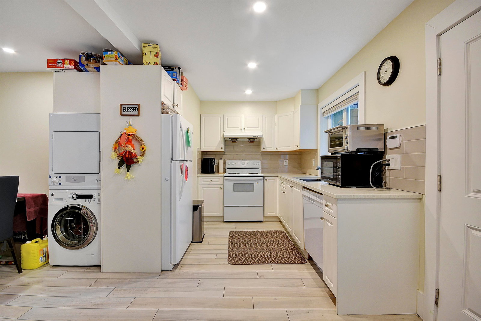 Listing Image 22
