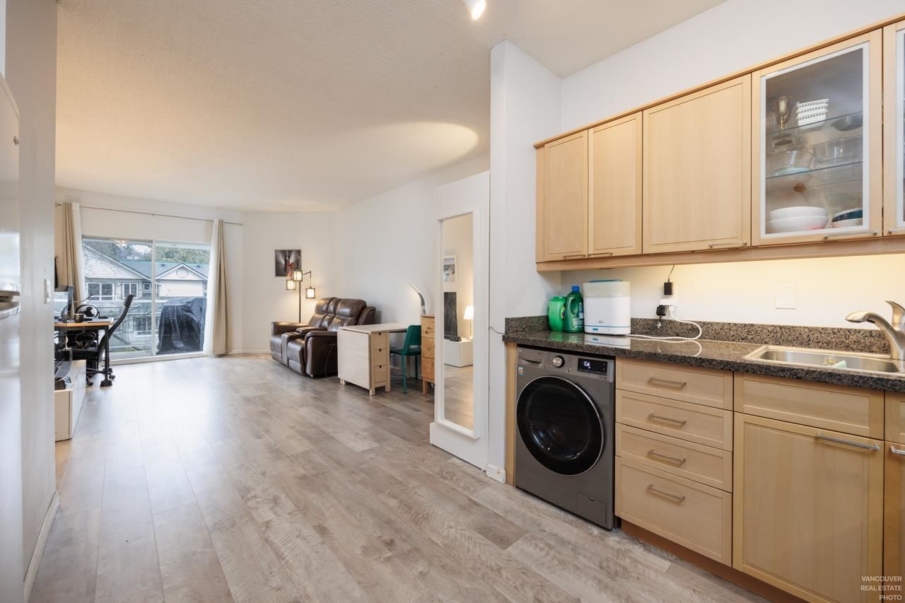 Listing Image 15