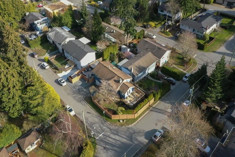 13950 Blackburn Avenue, White Rock, V4B 2Z5 | Image 2