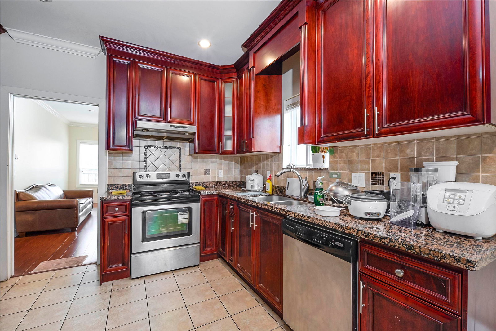 Listing Image 8