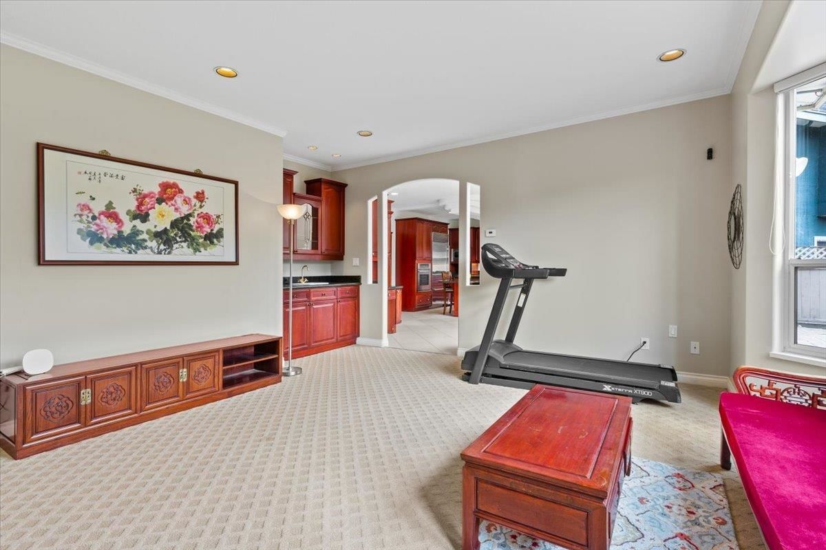Listing Image 14