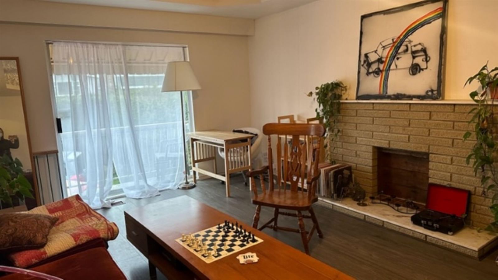 Listing Image 10