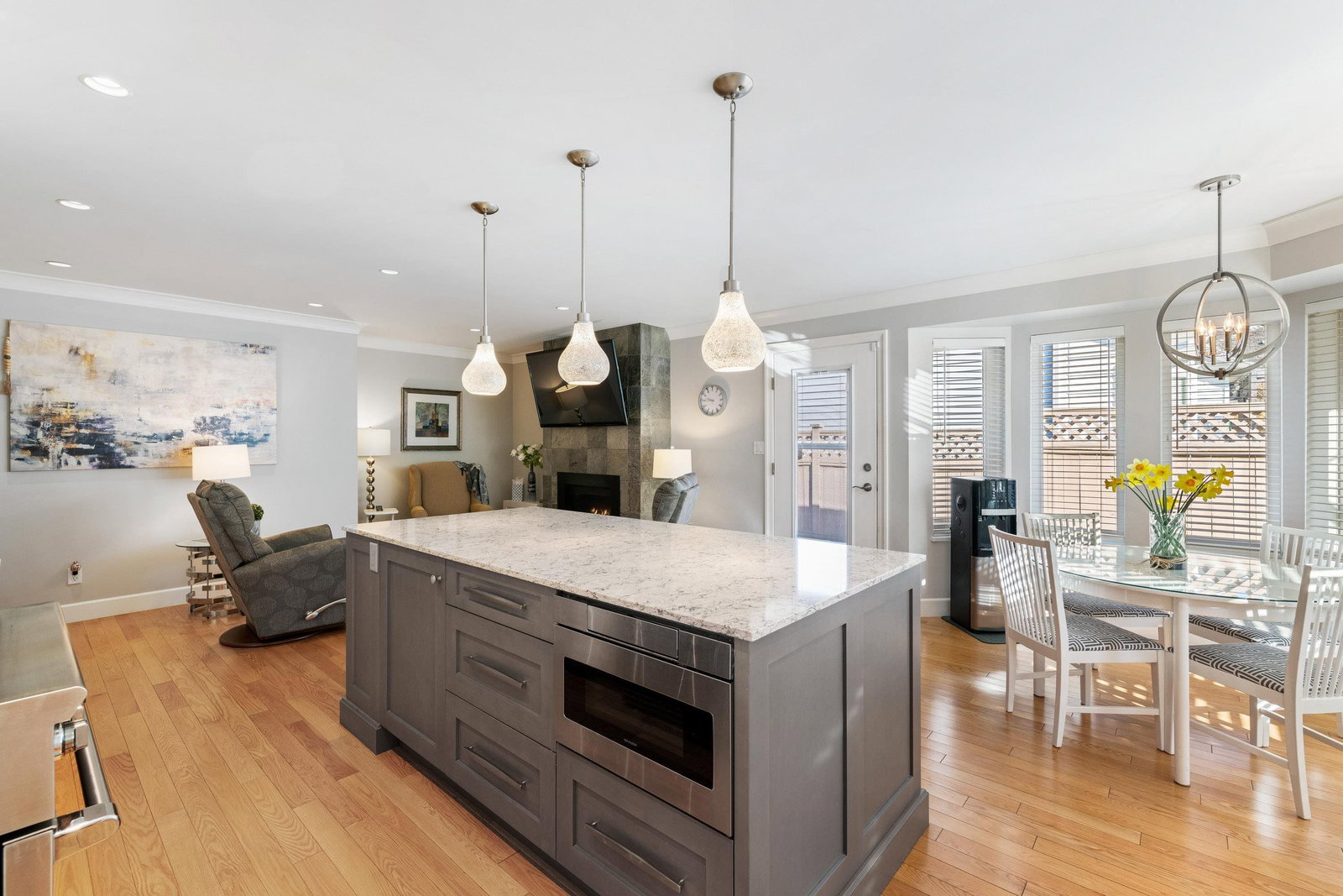 Listing Image 15