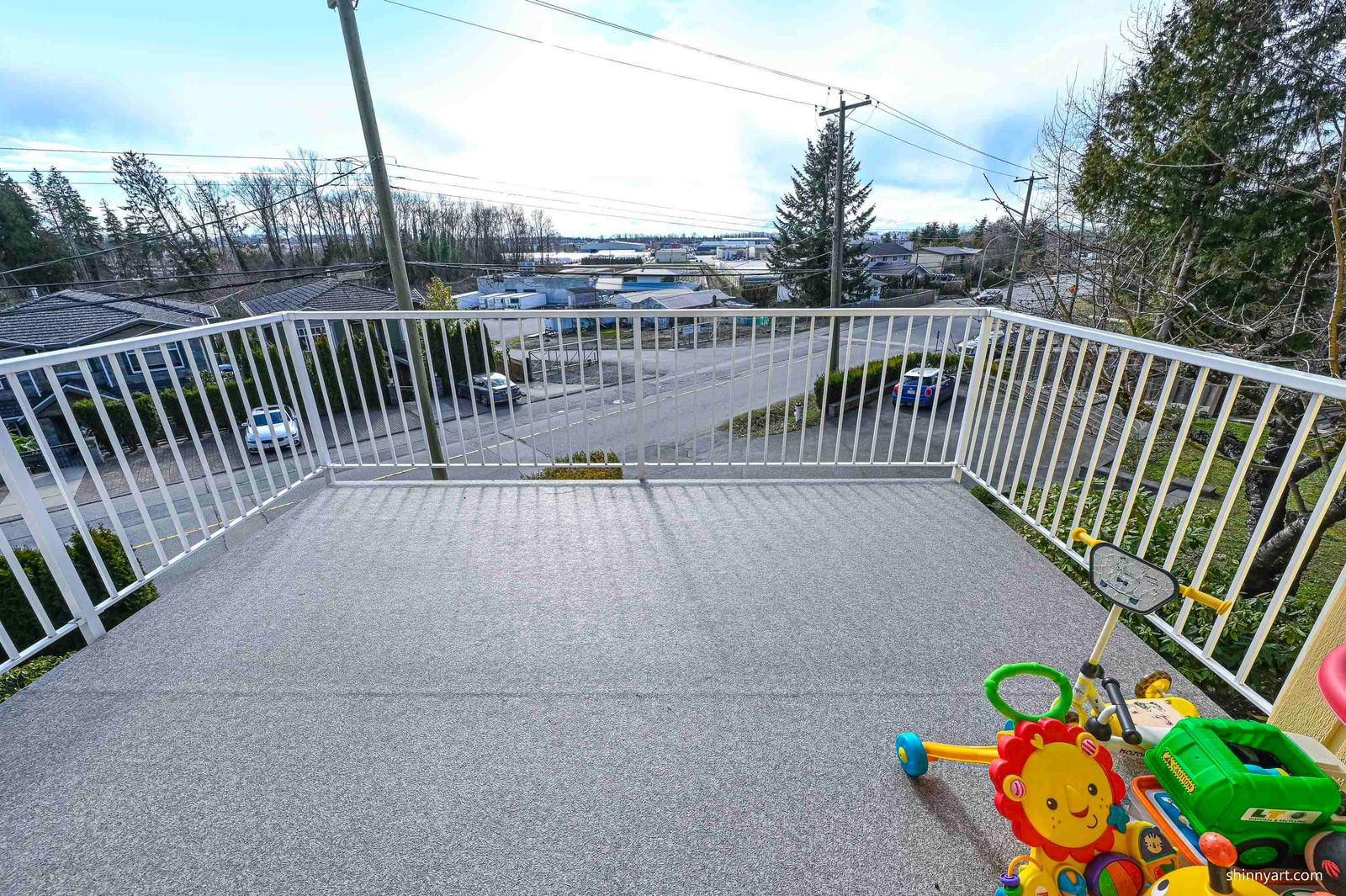 Listing Image 12