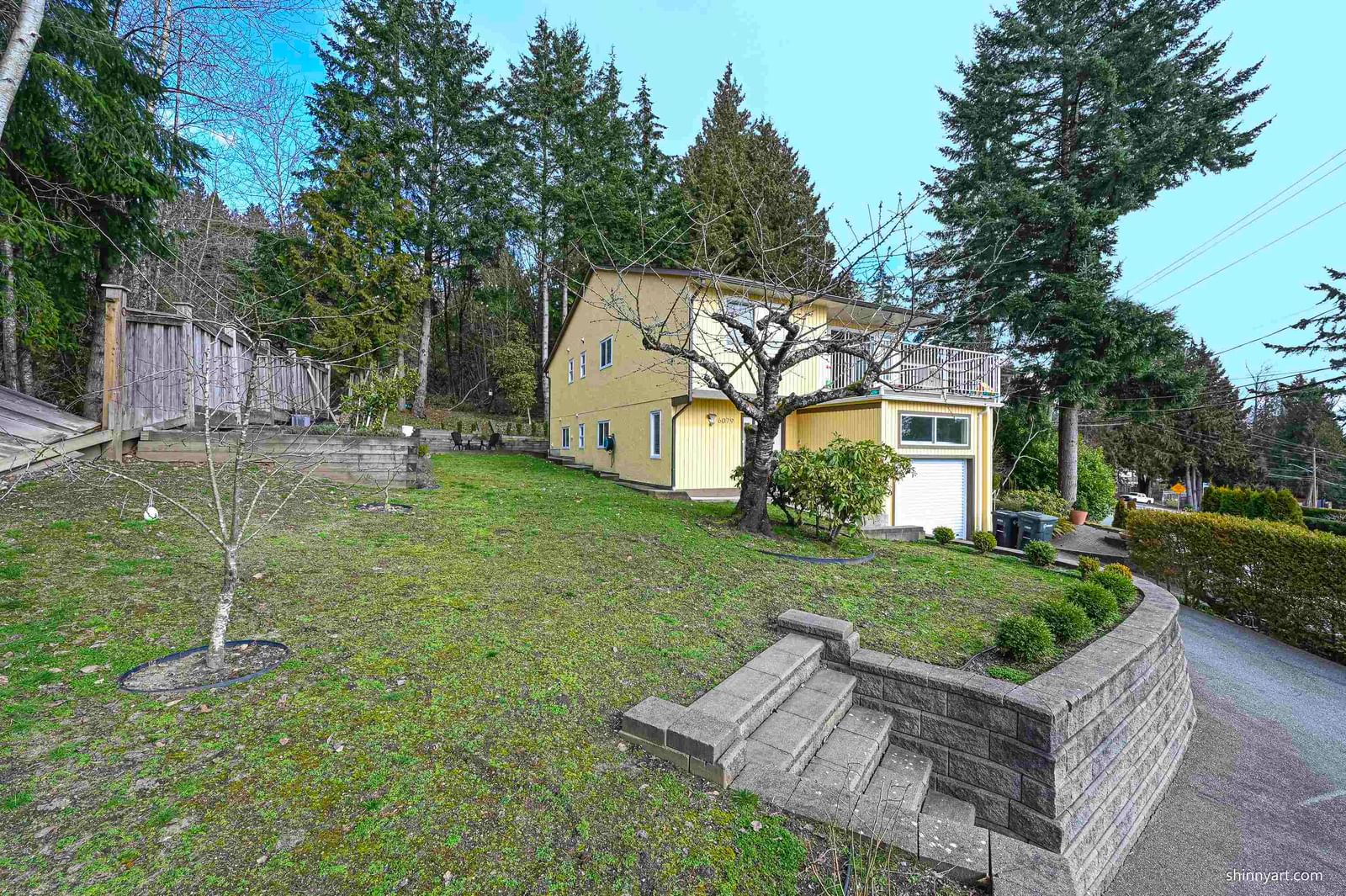 Listing Image 4