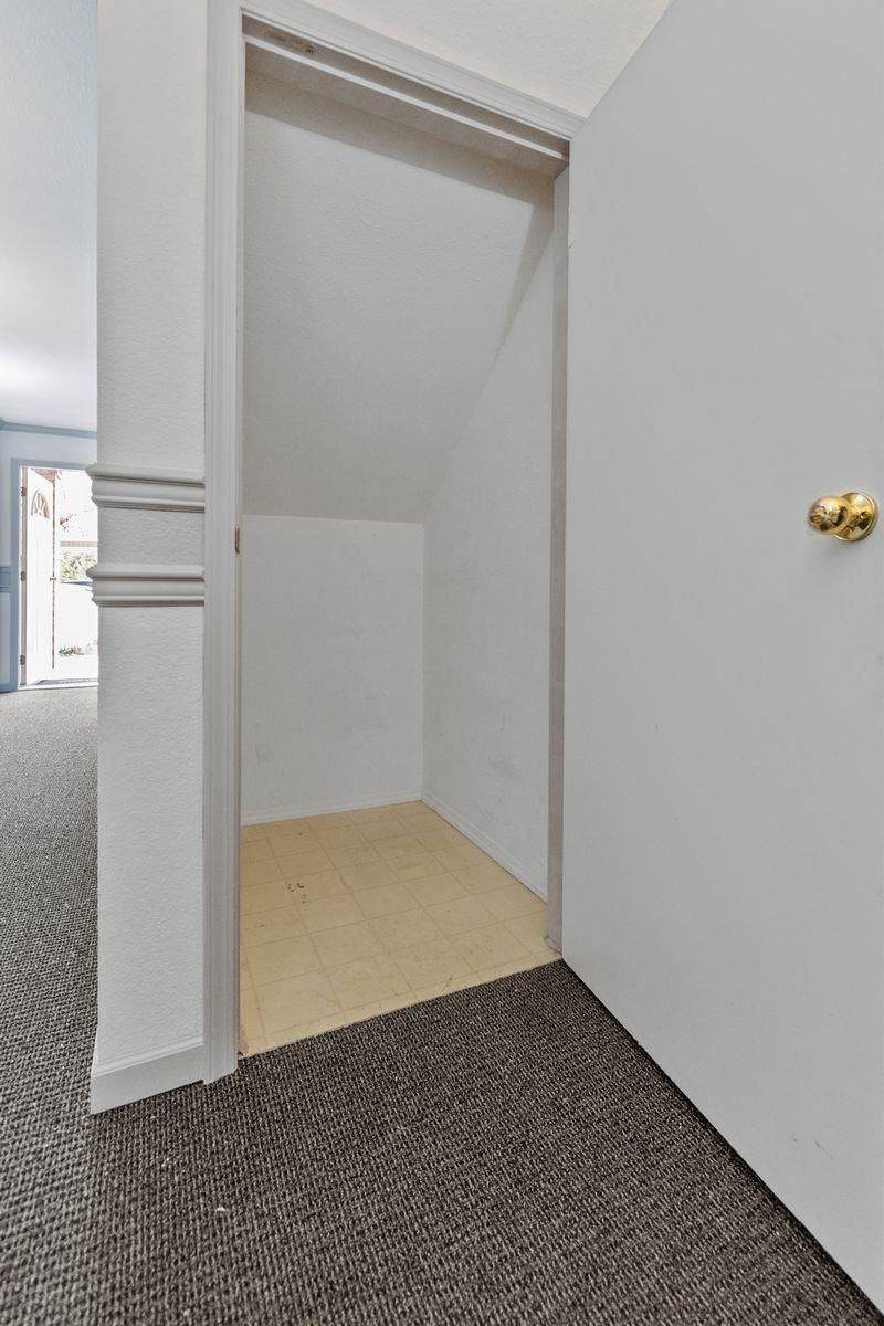 Listing Image 26