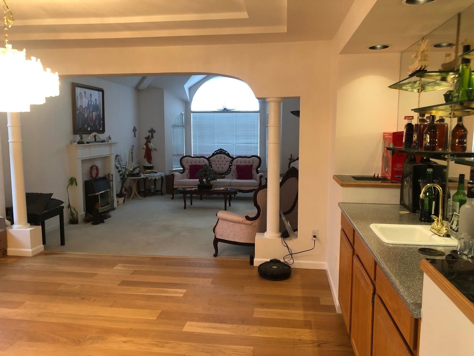 Listing Image 10