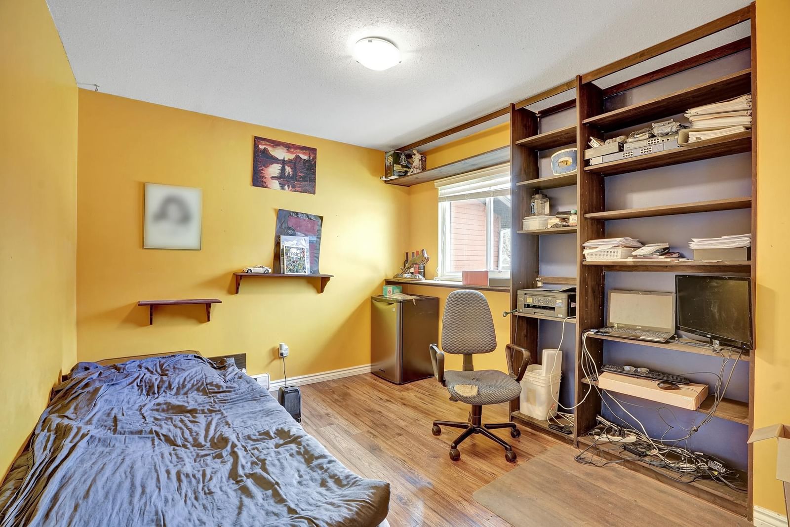 Listing Image 18