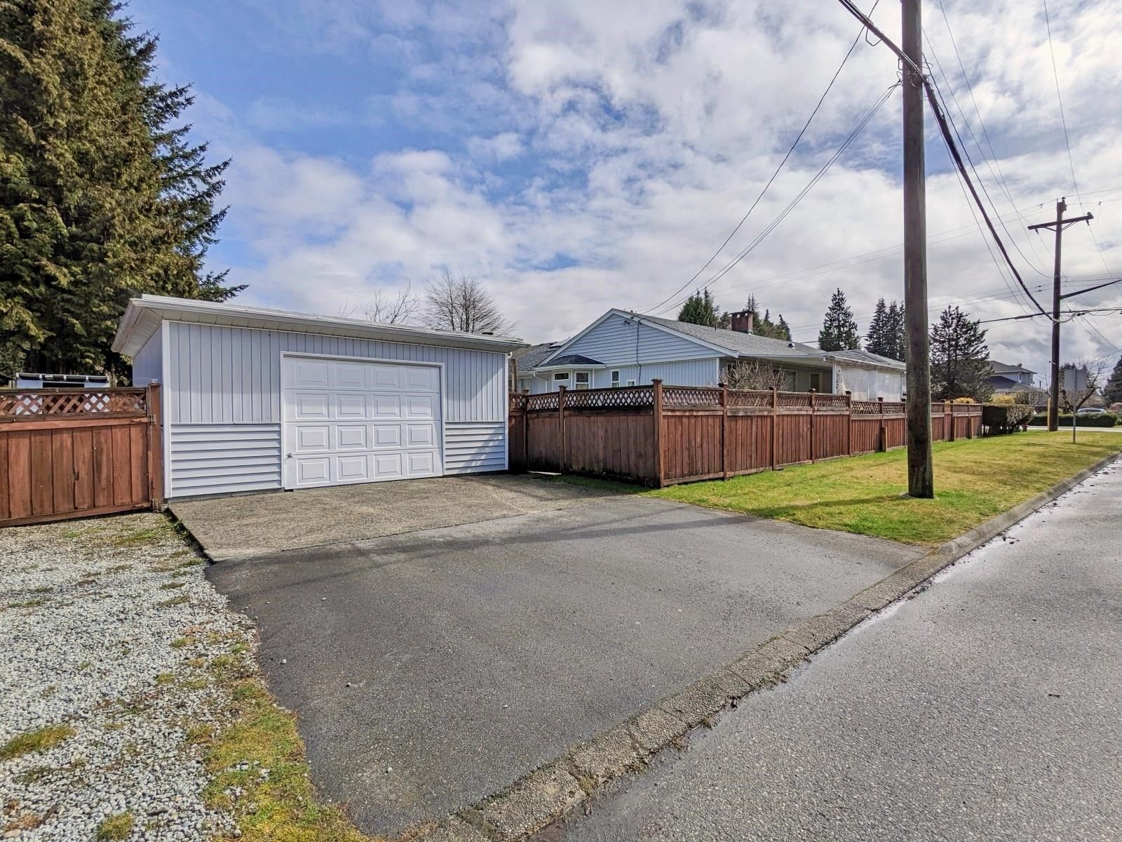 Listing Image 20