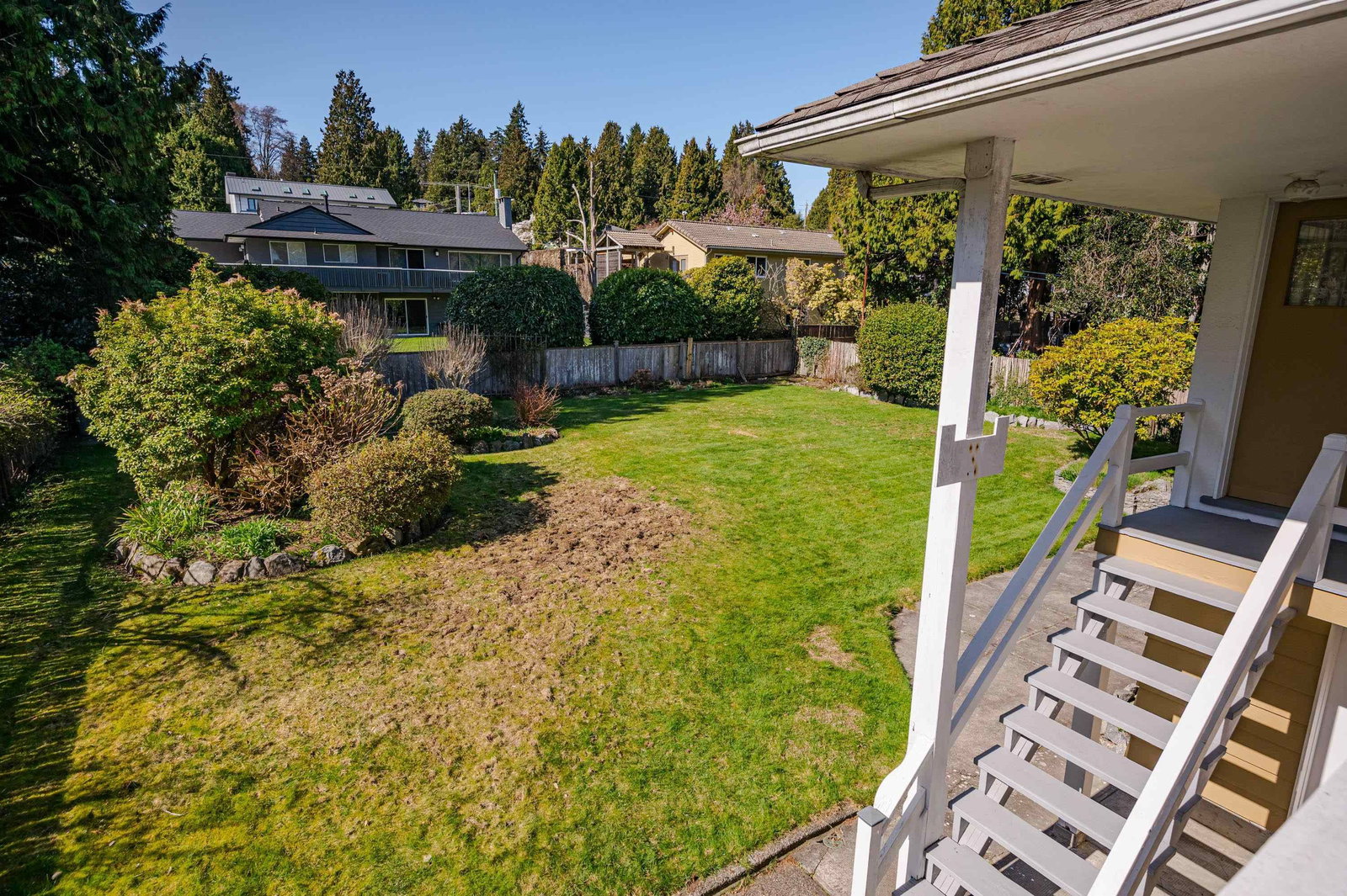 Listing Image 8