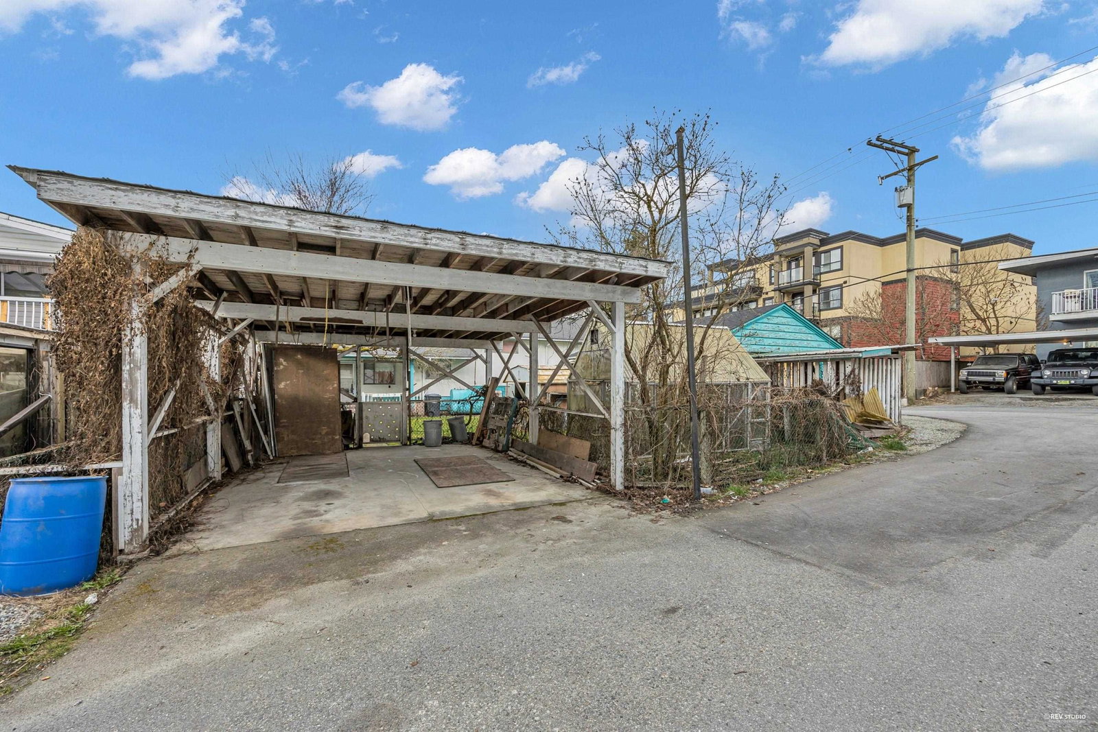 Listing Image 11