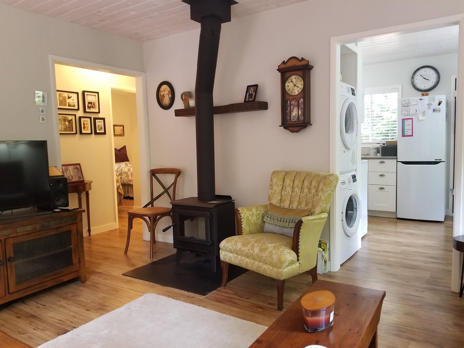 Listing Image 8