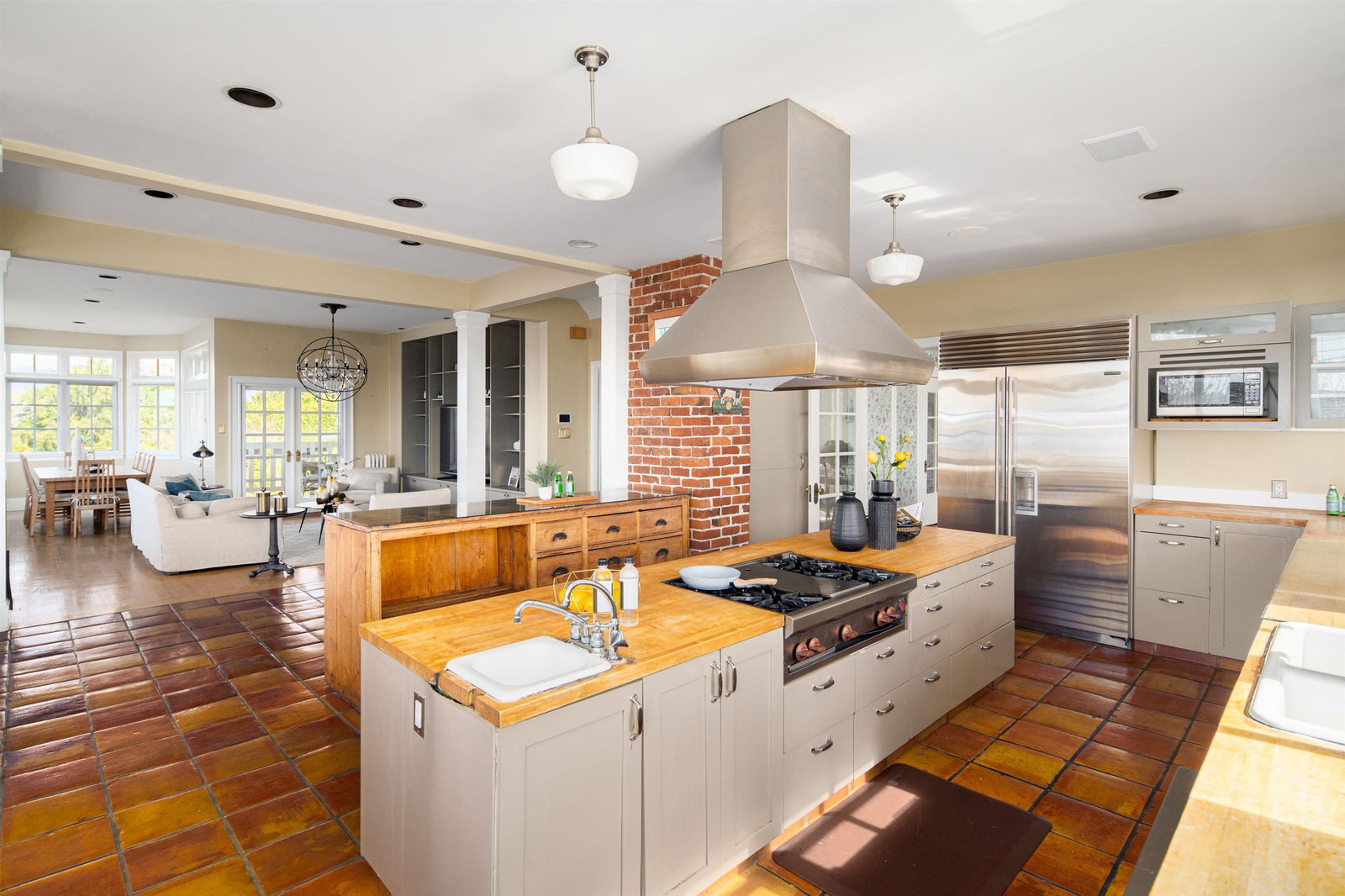 Listing Image 13