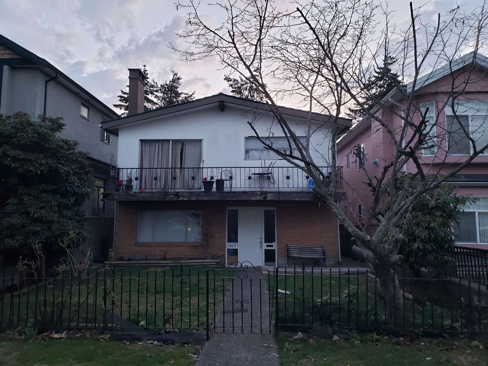 Listing Image 1