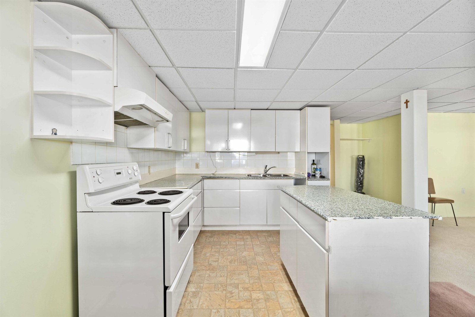 Listing Image 9