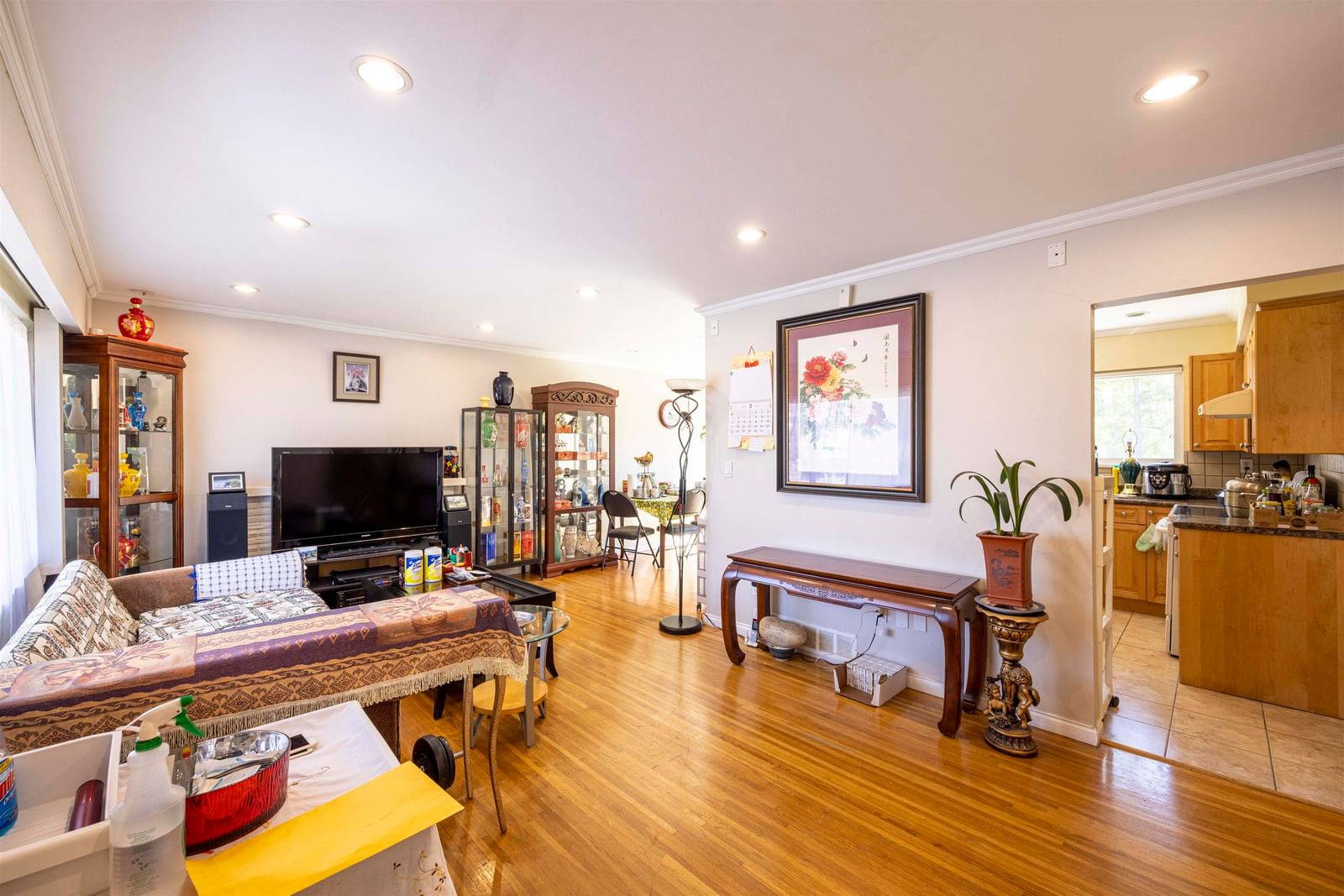 Listing Image 1
