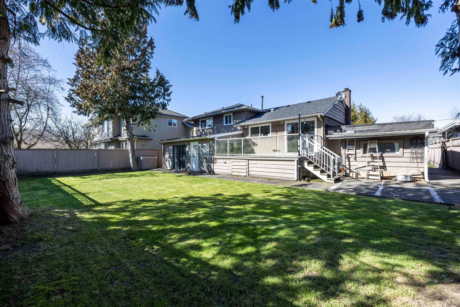 Listing Image 8