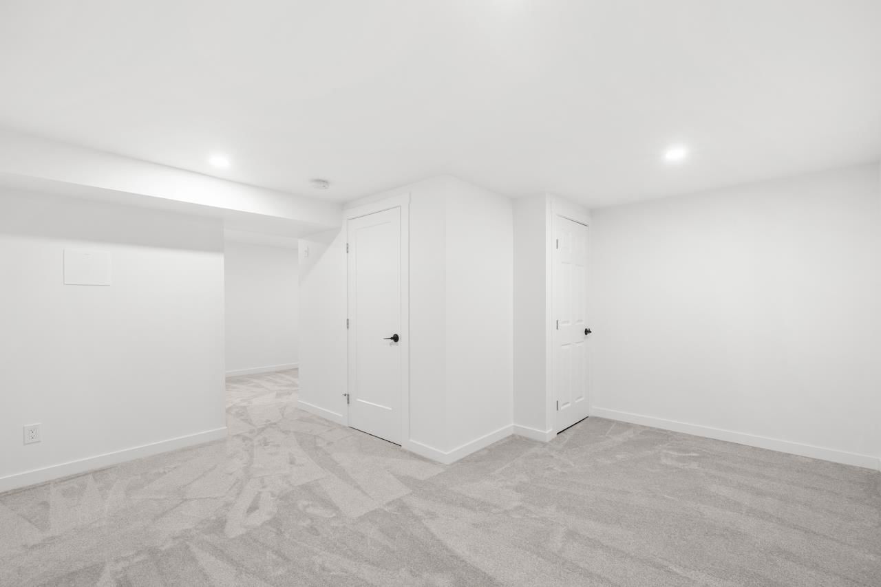 Listing Image 24