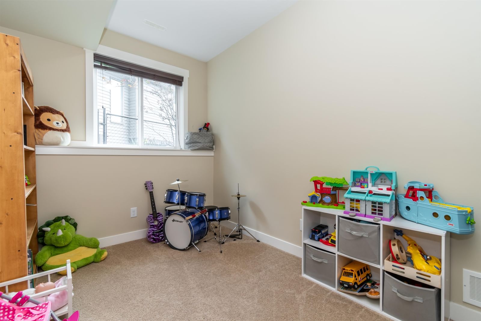 Listing Image 18