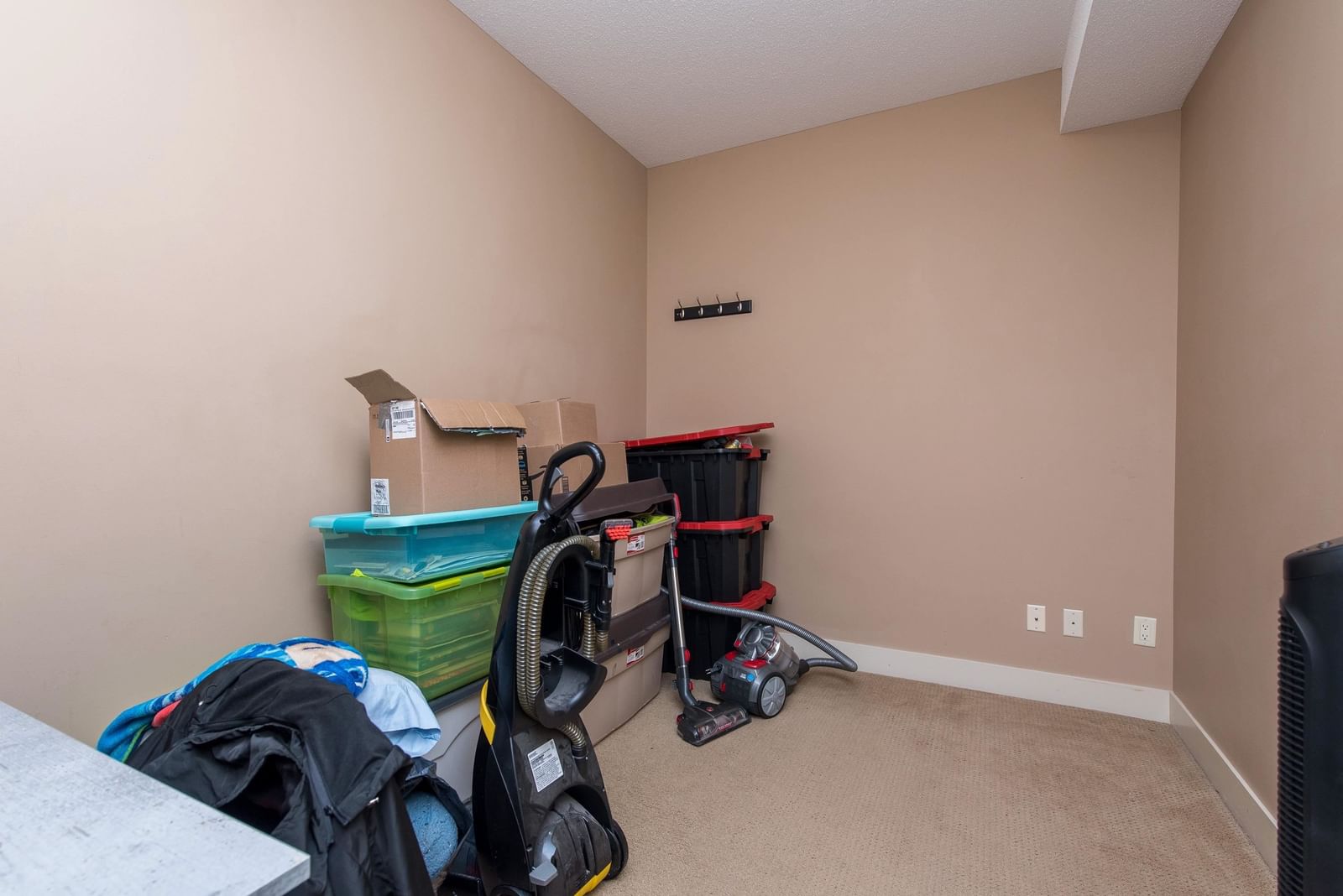 Listing Image 28