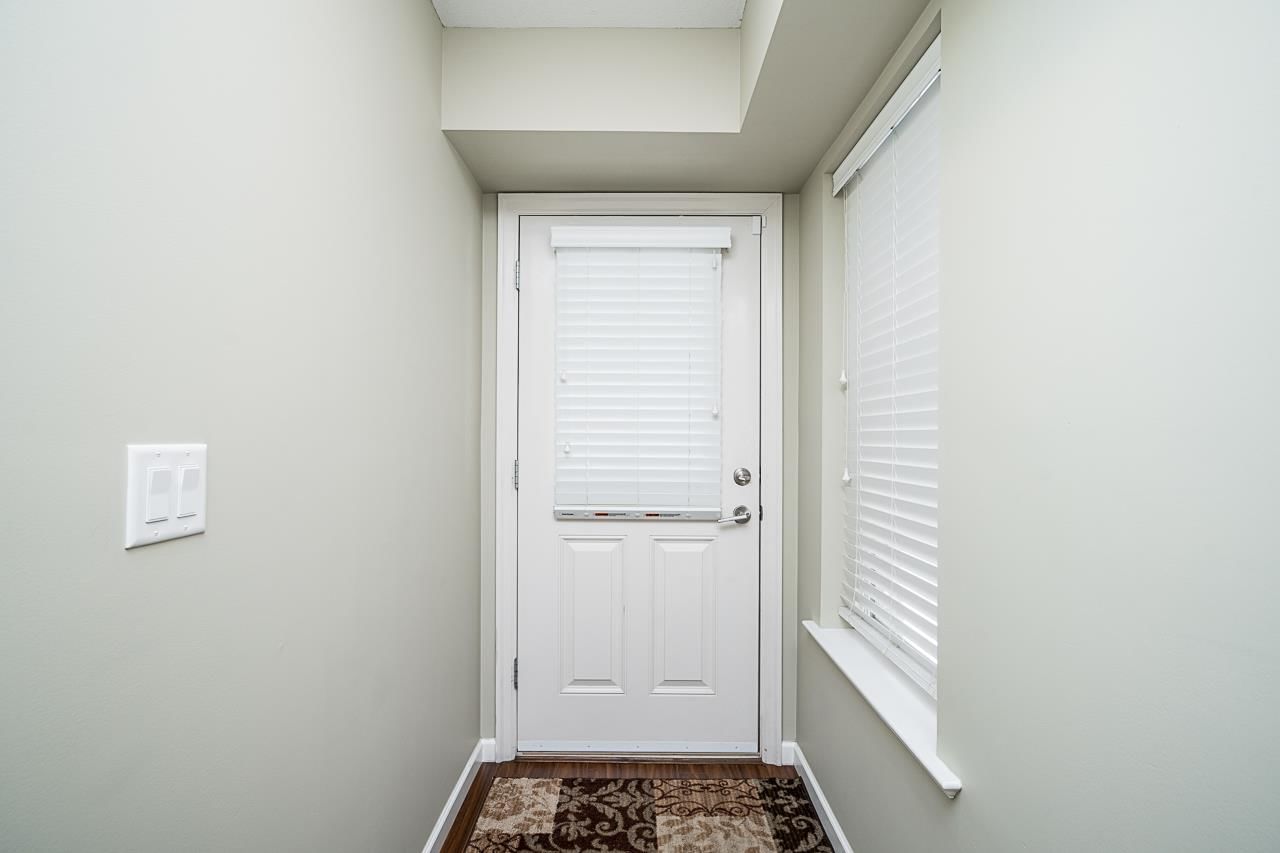 Listing Image 24