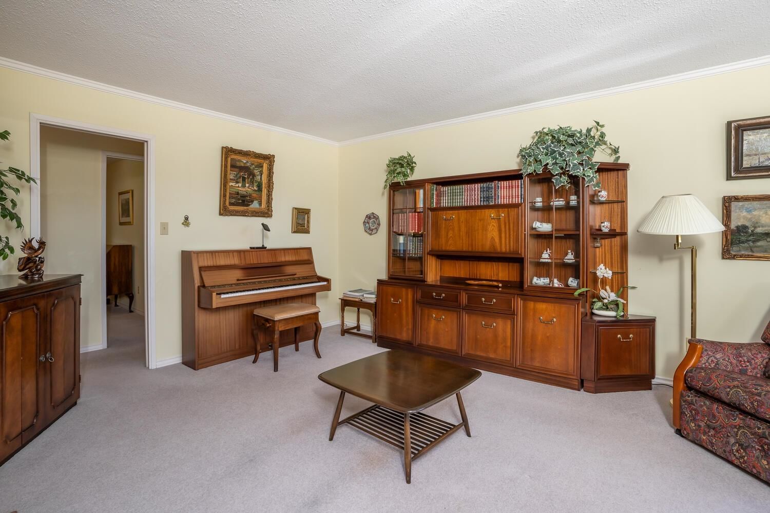 Listing Image 11