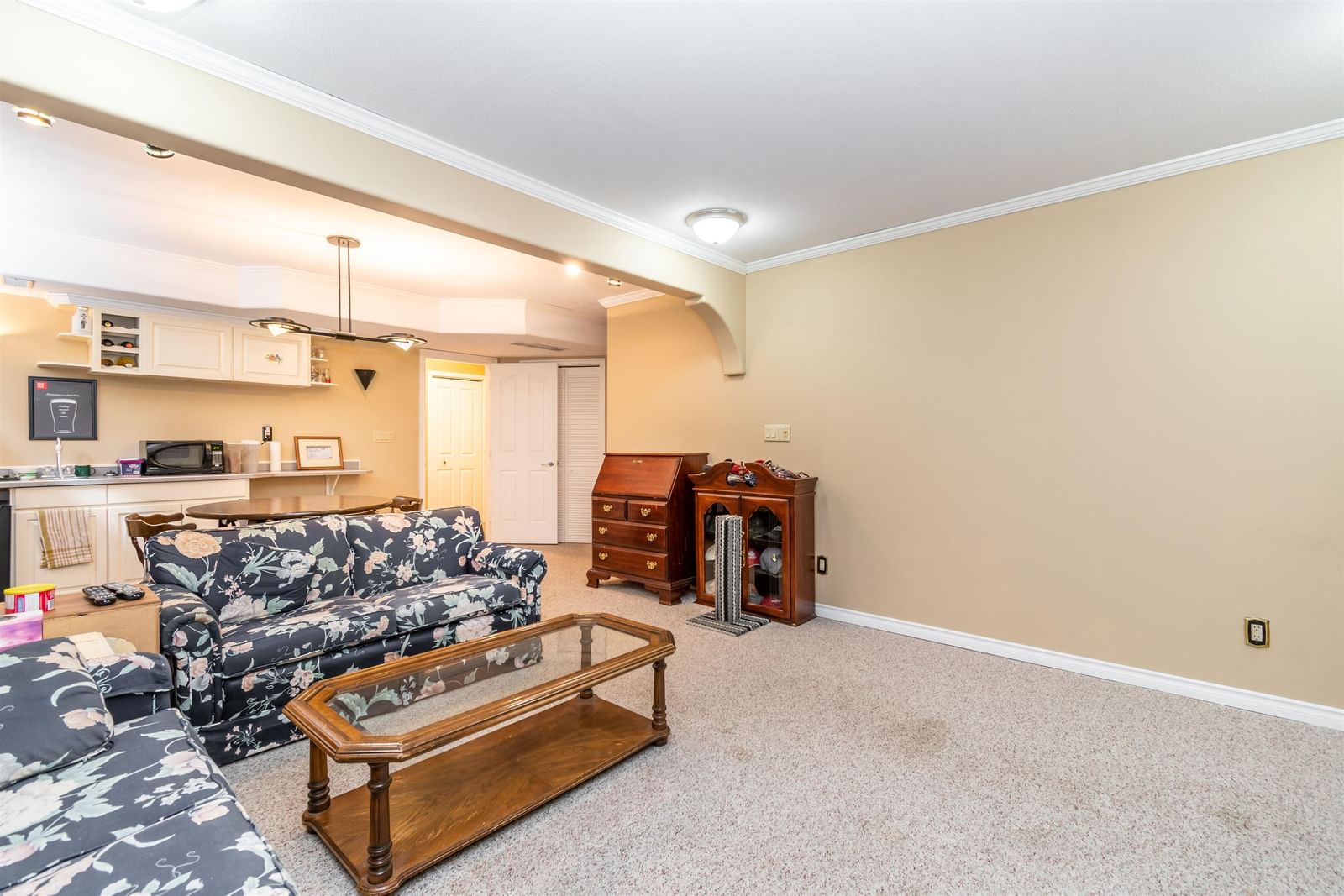 Listing Image 32