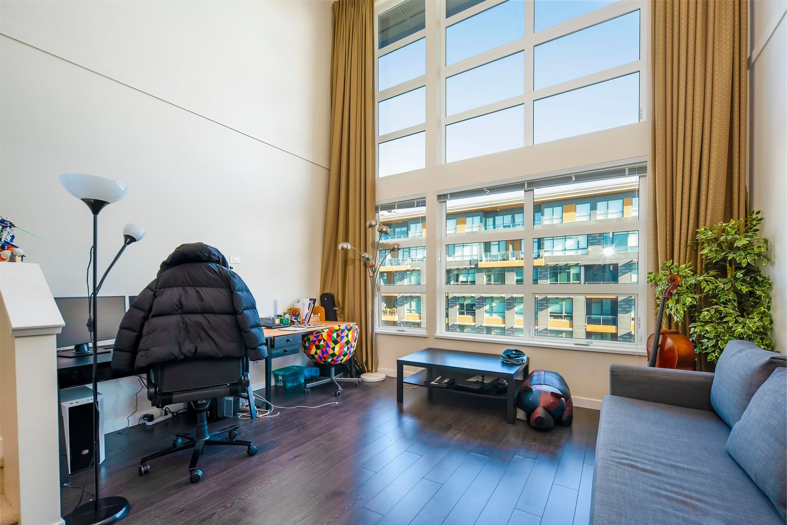 Listing Image 8