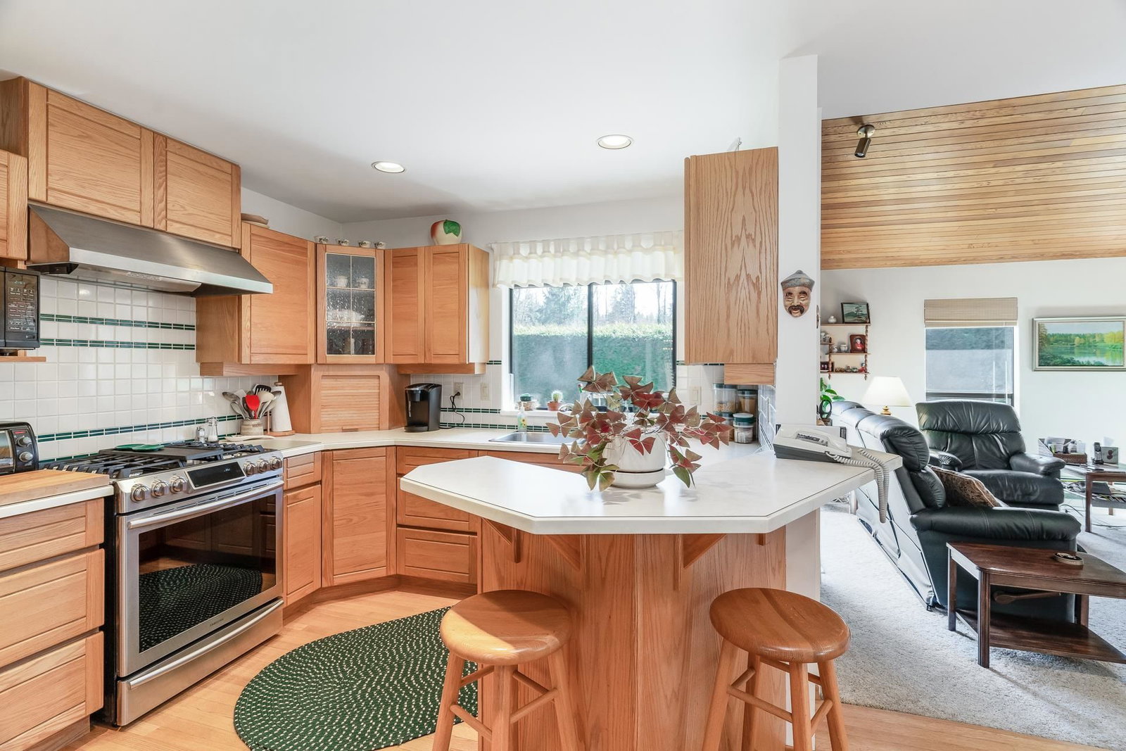 Listing Image 14