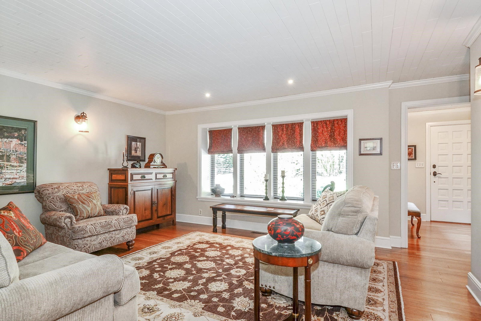 Listing Image 8