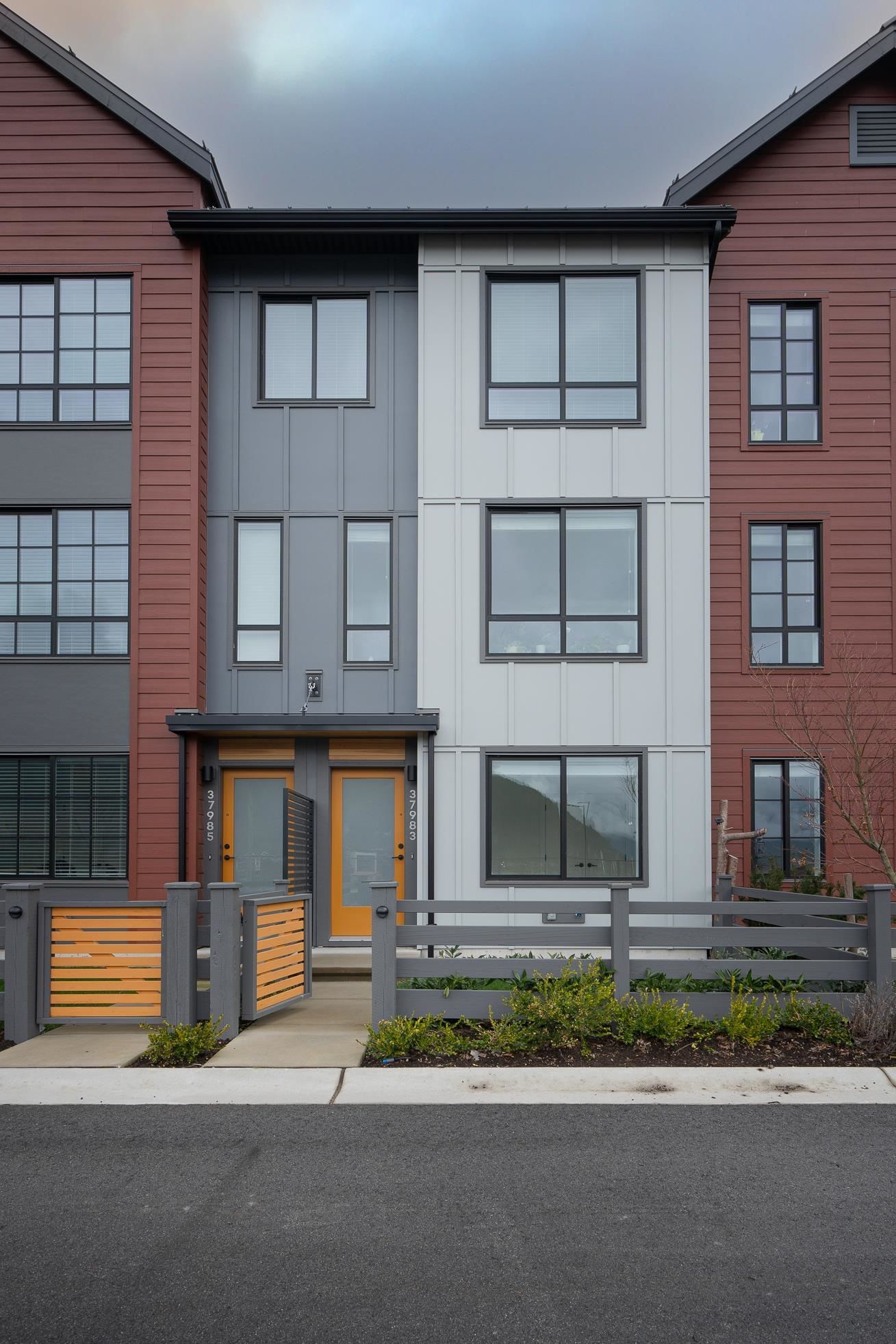 Listing Image 21