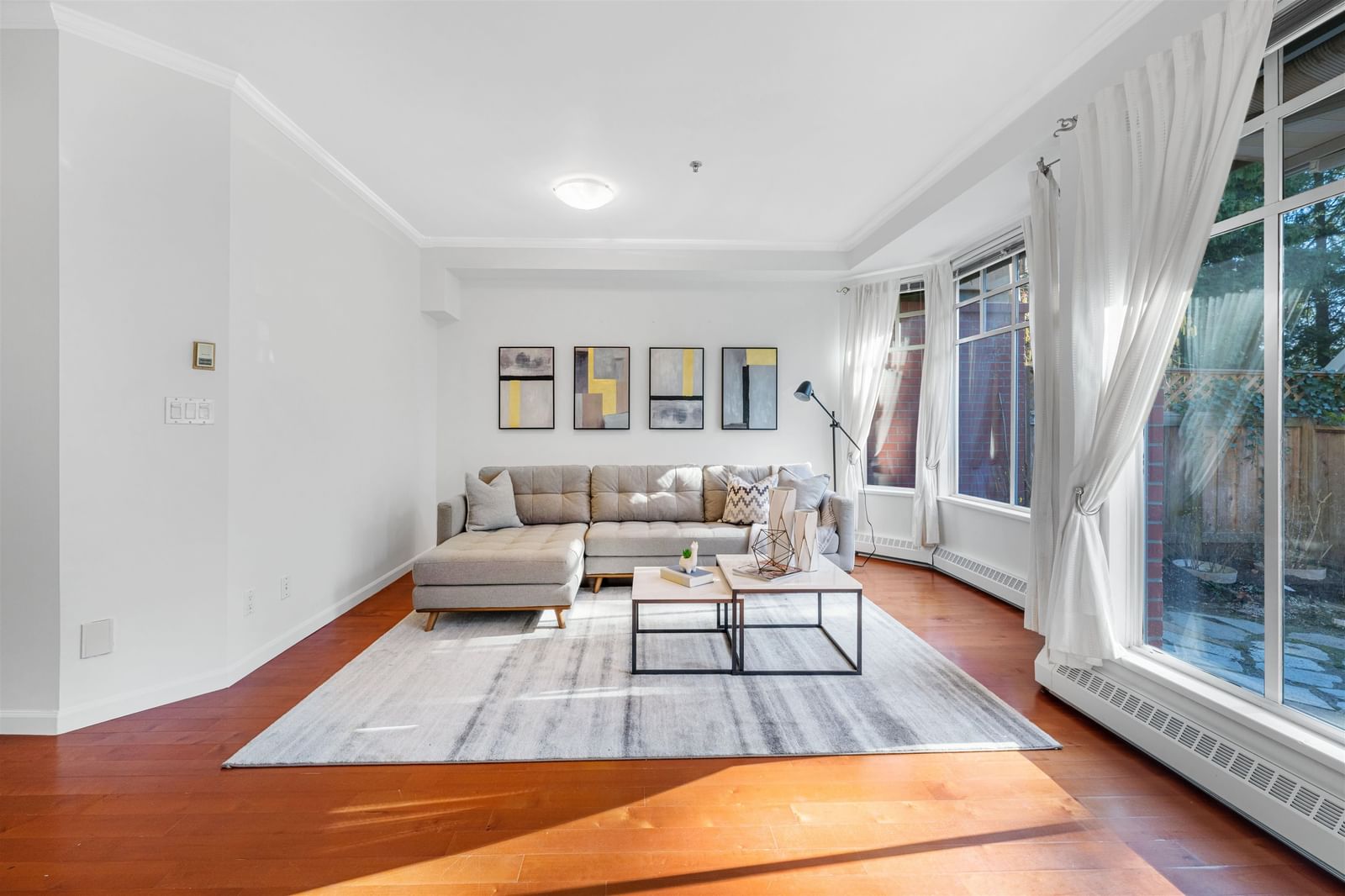 Listing Image 7
