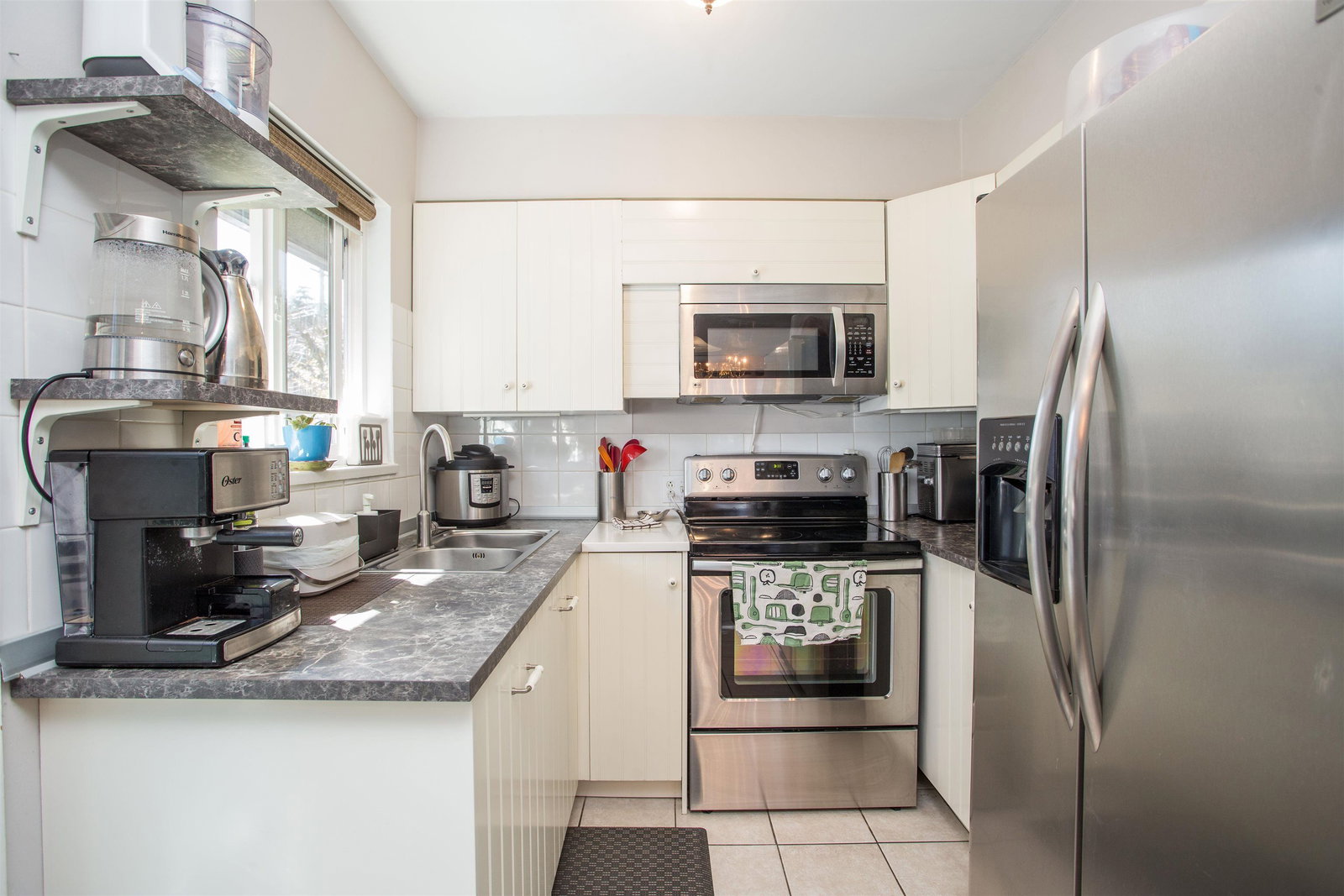 Listing Image 12
