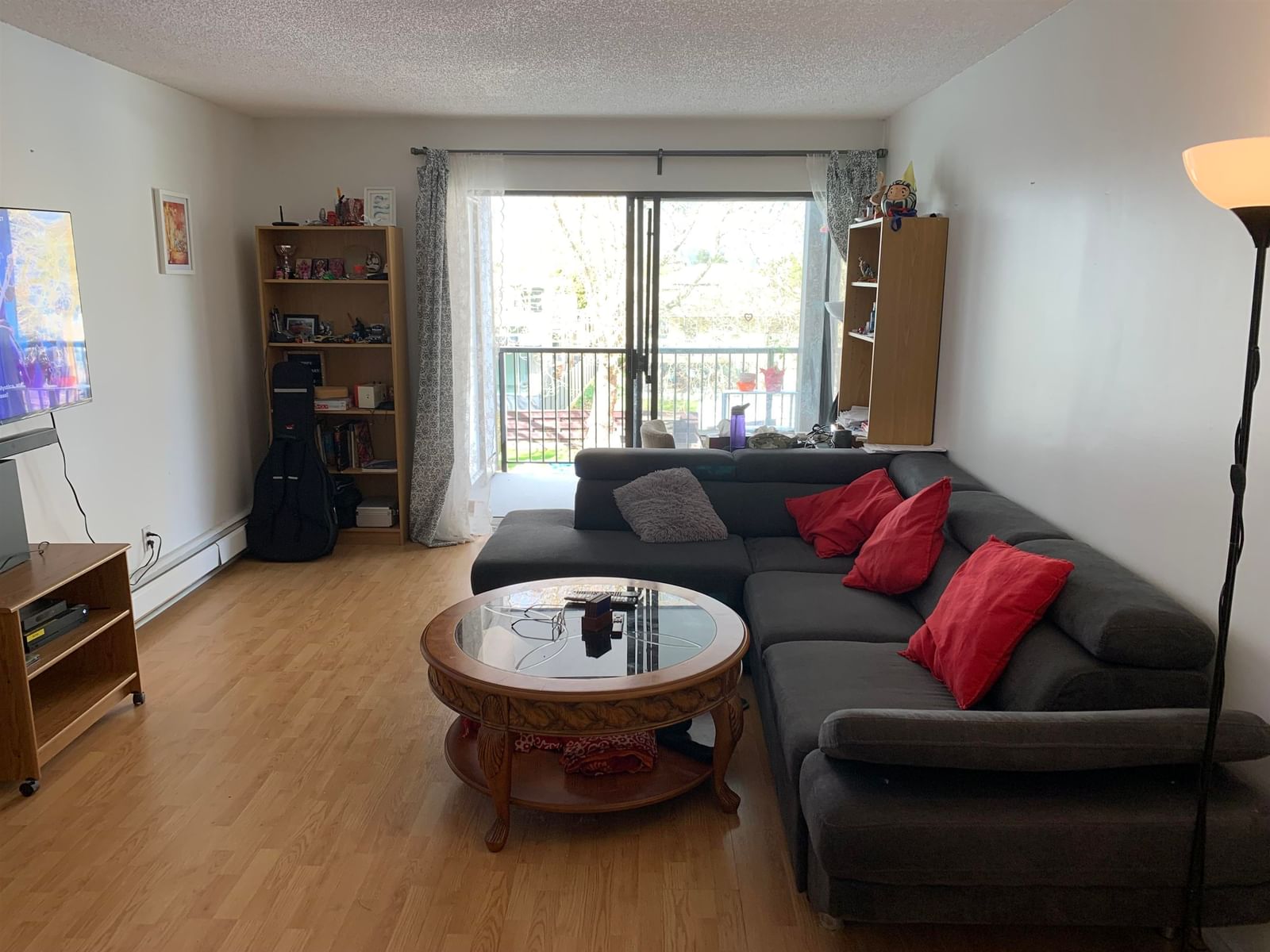 Listing Image 9
