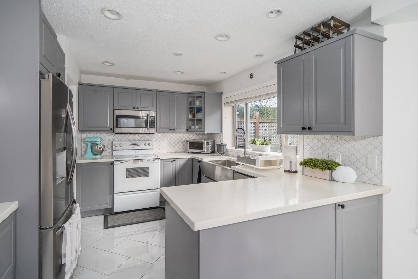 Listing Image 9