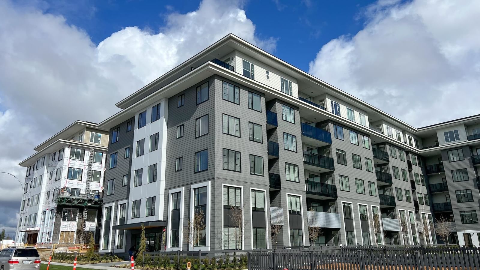 Listing Image 11