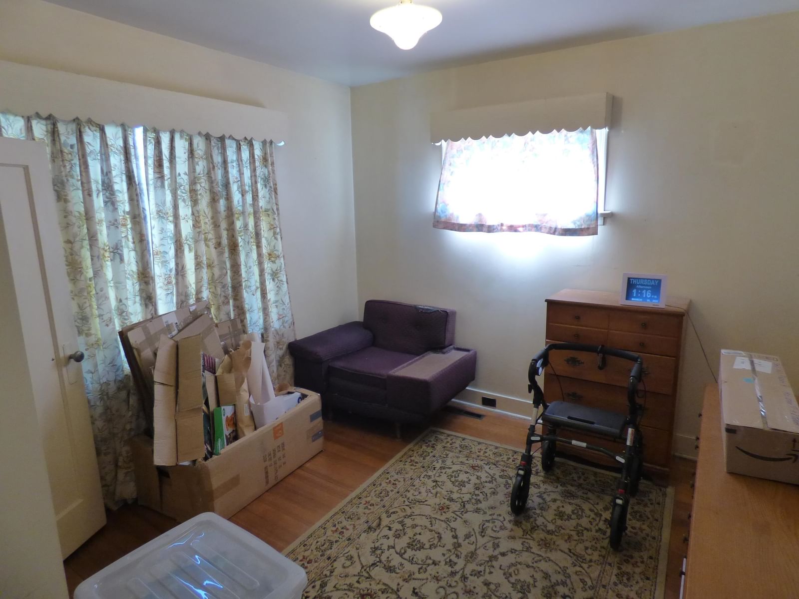 Listing Image 5
