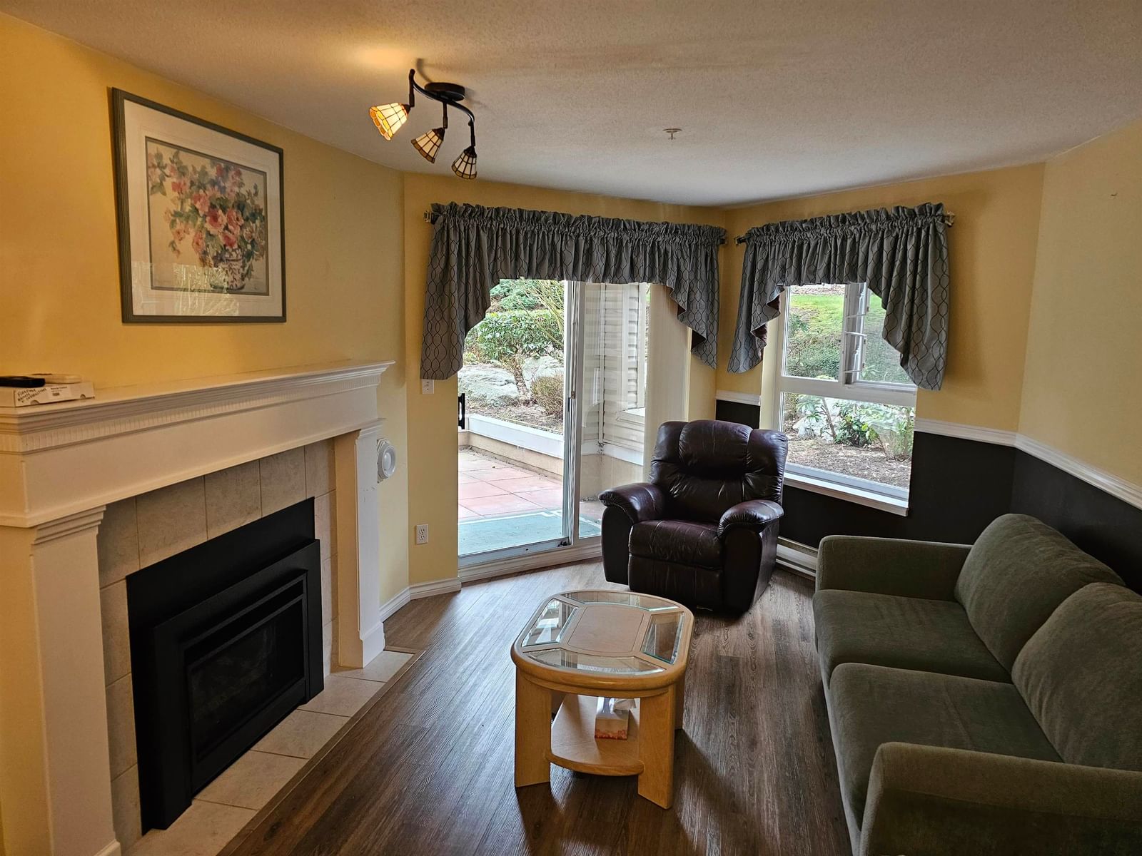 Listing Image 3